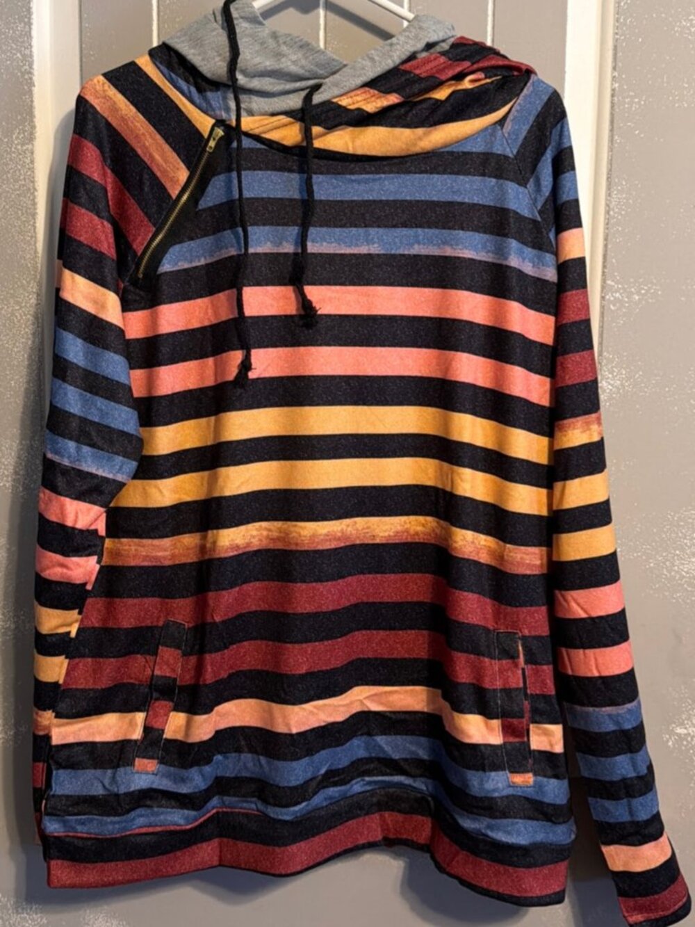 Soto Lifestyle Women’s Multicolored Hoodie Drawstring Pockets Size XXL NIP New